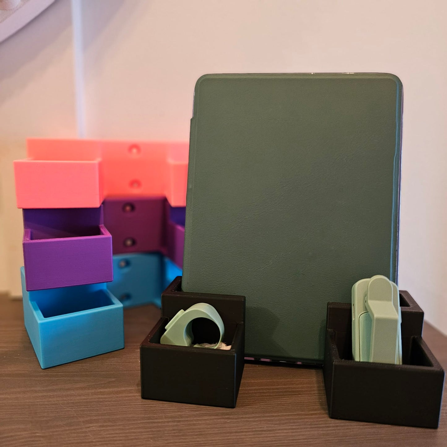 Kindle E-reader Wall/Table Holder