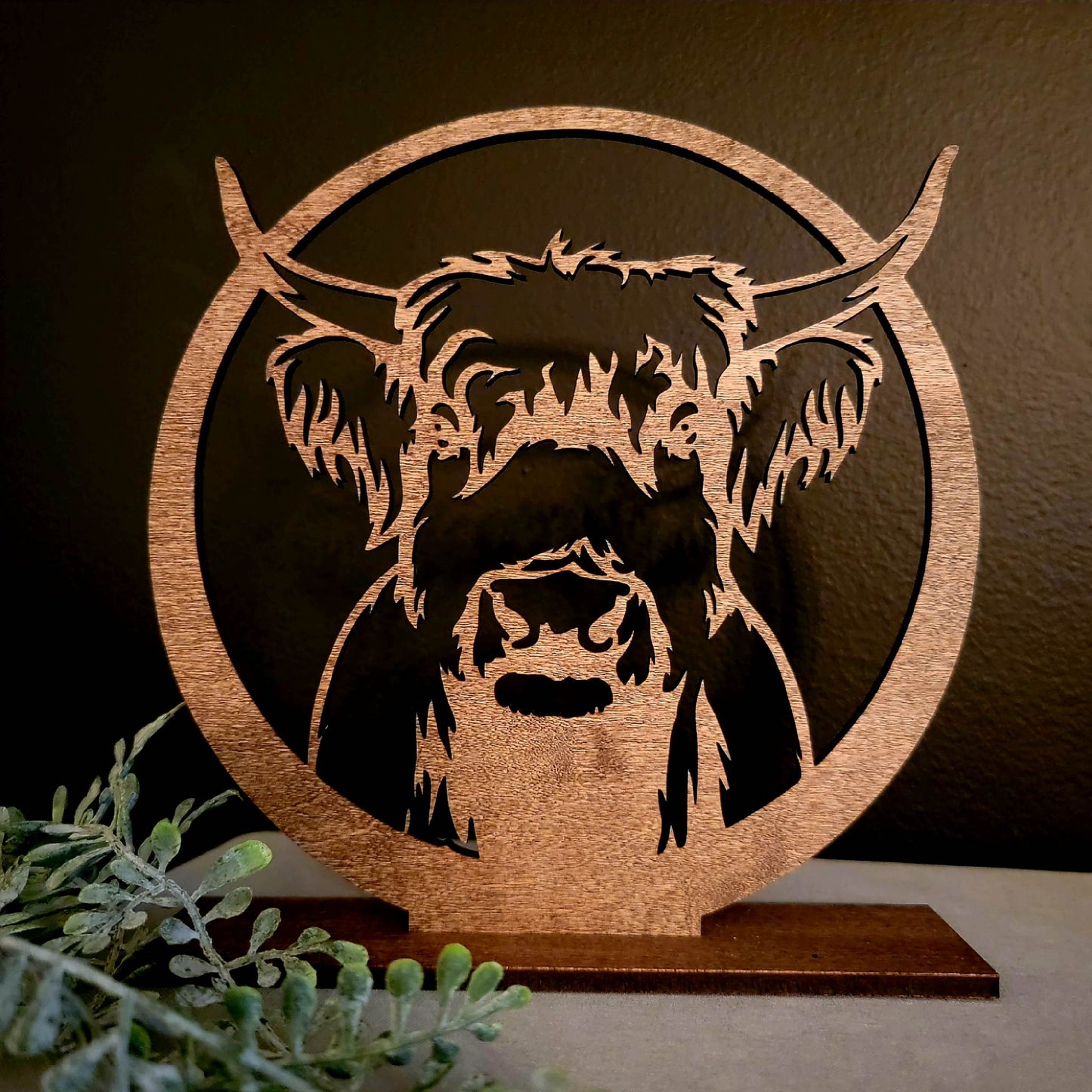 Free-standing Highland Cow Art Sign Circular